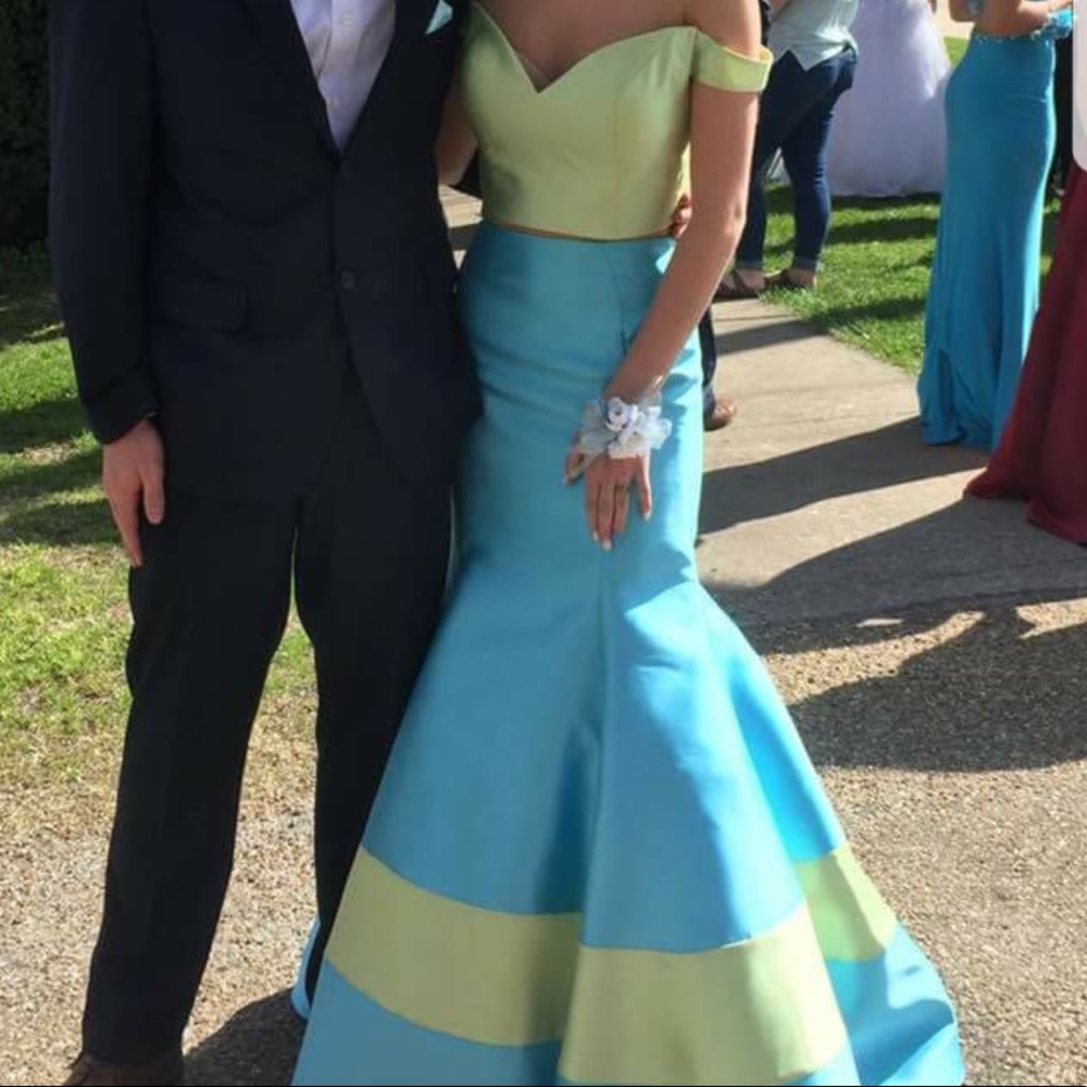 Two piece fun prom dress-jewelry included